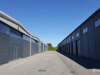 Nybygget lagerhal til leje