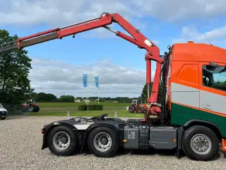 Volvo FH 500 6x4 med tandemløft og aftagelig HMF 1150 kran+ 2 strengs hydraulik. Evt udlejning, ring og forhør