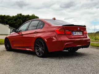 BMW 335i 3,0 aut. 4d - F30 årg. 2012