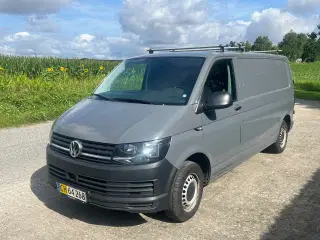 VW Transporter 2,0 TDi 114 Kassevogn lang BMT