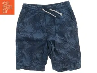 Mønstret shorts fra H&M (str. 140)