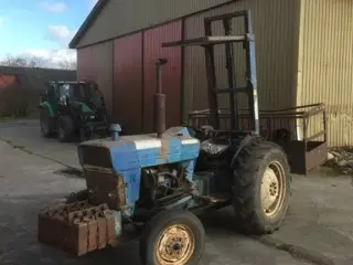 Ford 3000 m byggelift ca. 5 løft