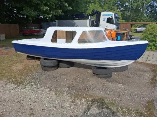 Motorbåd incl. bådtrailer
