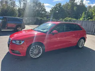 Audi A3 1,6 TDi 110 Attraction Sportback S-tr.
