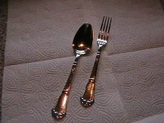 Hammerslået sølvplet spiseske + gaffel
