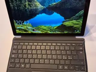 Sælger vores Microsoft Surface Pro 5 med 12,3 ”