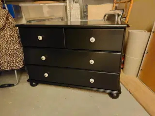 Gammel kommode 
