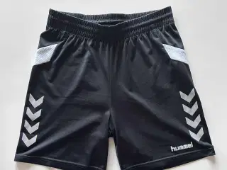 Hummel shorts, str. 152