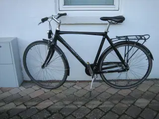Velholdt MBK Herrecykel med 7 indvendige gear.