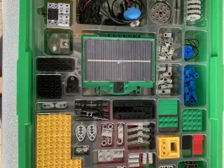 Lego E-lab