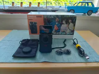 Canon PowerShot V10