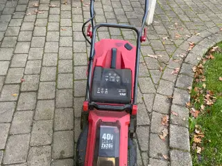 Skil plæneklipper med battery 