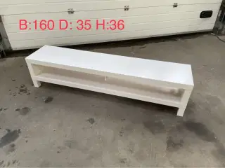 Hvidt TV møbel