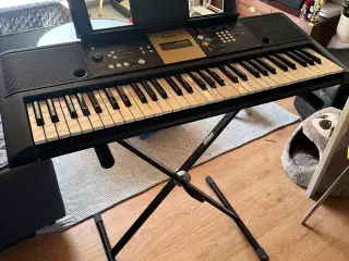 Yamaha Keyboard