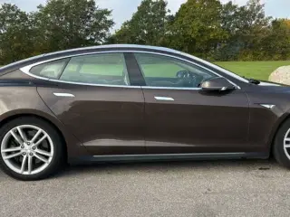 TESLA 19” 5x120