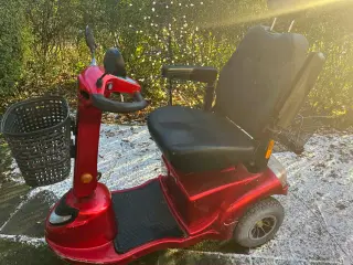 Lindebjerg El scooter med lader og kørepose