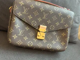 Louis Vuitton Pochette Métis sælges