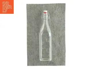 Glasflaske med prop (str. 32 x 8 x 8 cm)