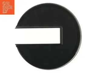 Sort plastik objekt med åbning (str. Ø 14,5 cm)