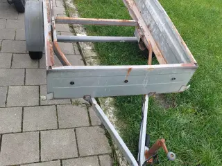 Fin trejler til reservedele eller renovering