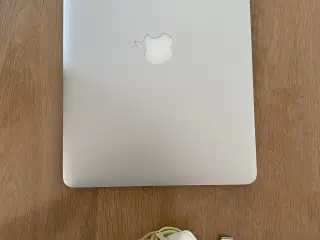Sælges MacBook Air (Defekt)