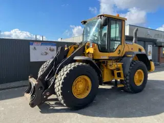 Volvo L60G - 12T gummiged / Topudstyret