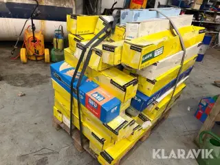 Assoteret trækaksler Triscan - cirka 50 styks