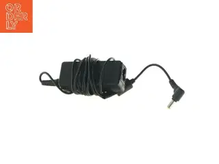 Lenovo adapter med ledning fra Lenovo (str. 9x4 cm)