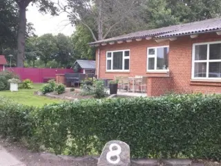 Dejligt �r� feriehus i Eventyrbyen, �r�sk�bing