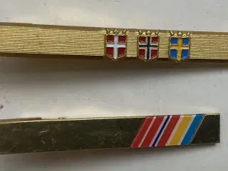 2 x Slipsnål  Flyselskab SAS