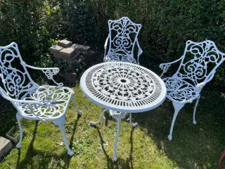 Cafesæt bord og 3 stole