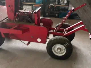 Kirkegårds traktor 