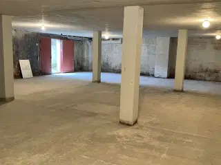 Budgetvenlige lagerlokaler til webshop eller servicevirksomhed i Vejle Øst