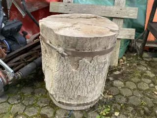 smede armbolt på træstub 100 kg