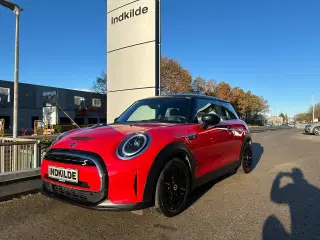 MINI Cooper SE  Essential