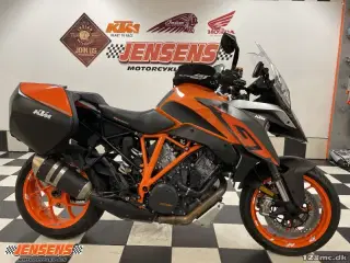 KTM 1290 Super Duke GT