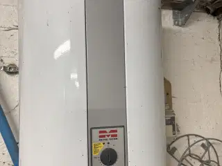 Metro Varmtvandsbeholder