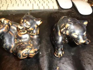 kongelig figursjældne brune bjørneunger
