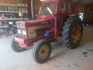 IH  international 824