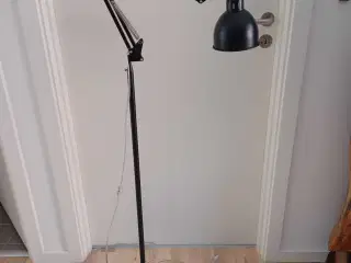 Gulvlampe fra Ilva