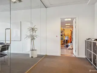 Kontor og lager der kan tilpasses netop jer