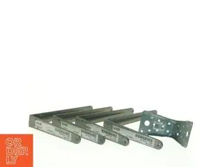 Metalbeslag fra Sivert (str. 17 x 24 x 3 cm og 10 x 9 x 6 cm)