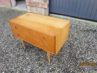 1 stk Kommode Egetræ med 2 skuffer