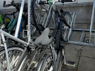 Cykler sælges samlet