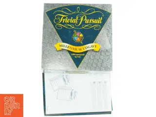 Trivial Pursuit Millennium Udgave brætspil fra Hasbro (str. 27 x 27 cm)