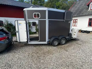 Ifor Williams HB511 hestetrailer