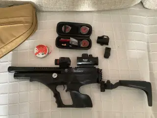 Hatsan Sortie PCP semiautomatisk luftpistol 4,5mm.