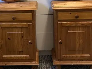 Massive fyrretræs sengeborde 41x30x61cm