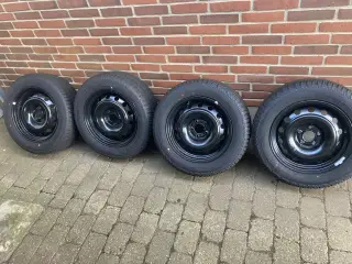 Stålfælge med offroad dæk 
