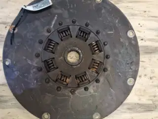 Case 9010 Damper Nav 87643110